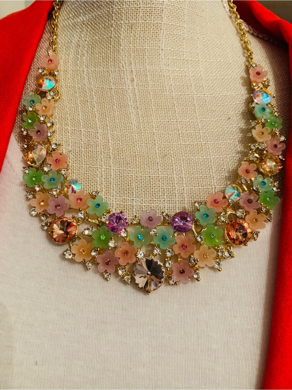 🔴FLORAL CRYSTAL ENCRUSTED NECKLACE 🔴NEVER WORN! EXCELLENT CONDITION!